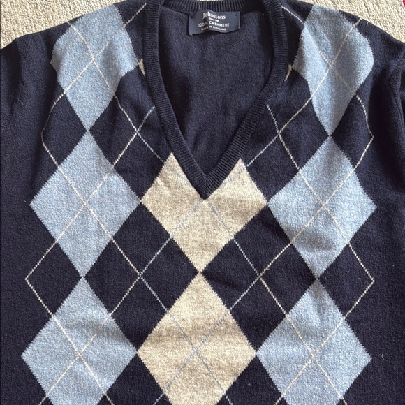 Blue Cashmere V-Neck Argyle Sweater Medium Weight - Picture 4 of 6